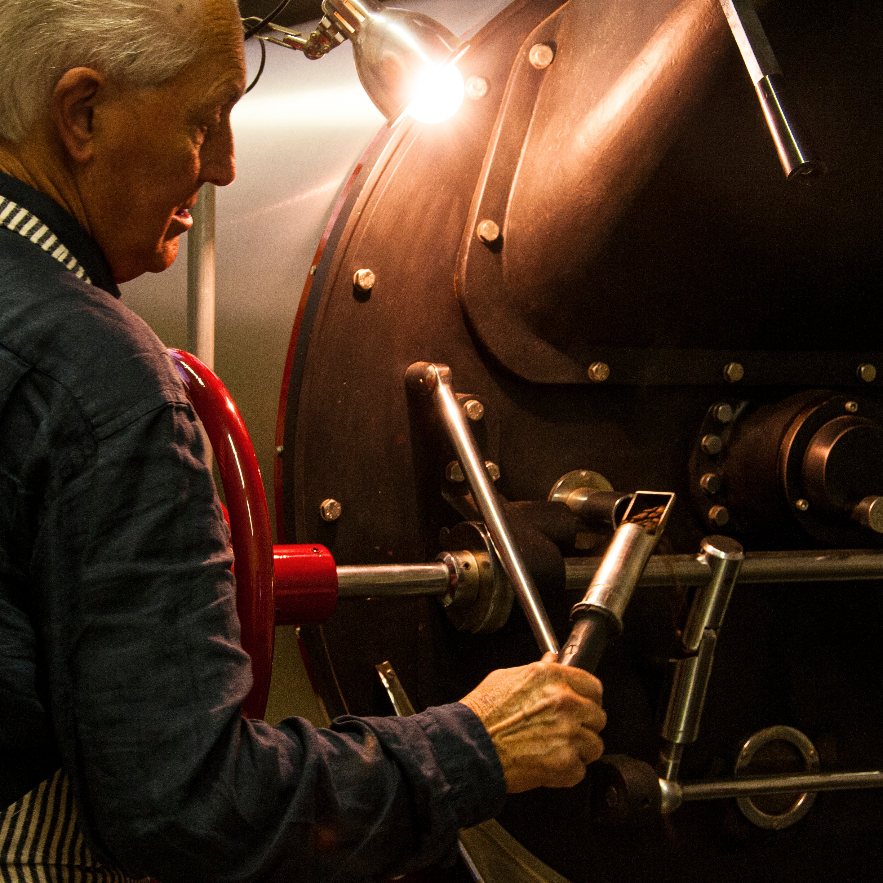 Le differenze tra Caffè Industriale e Artigianale | Caffè Negro